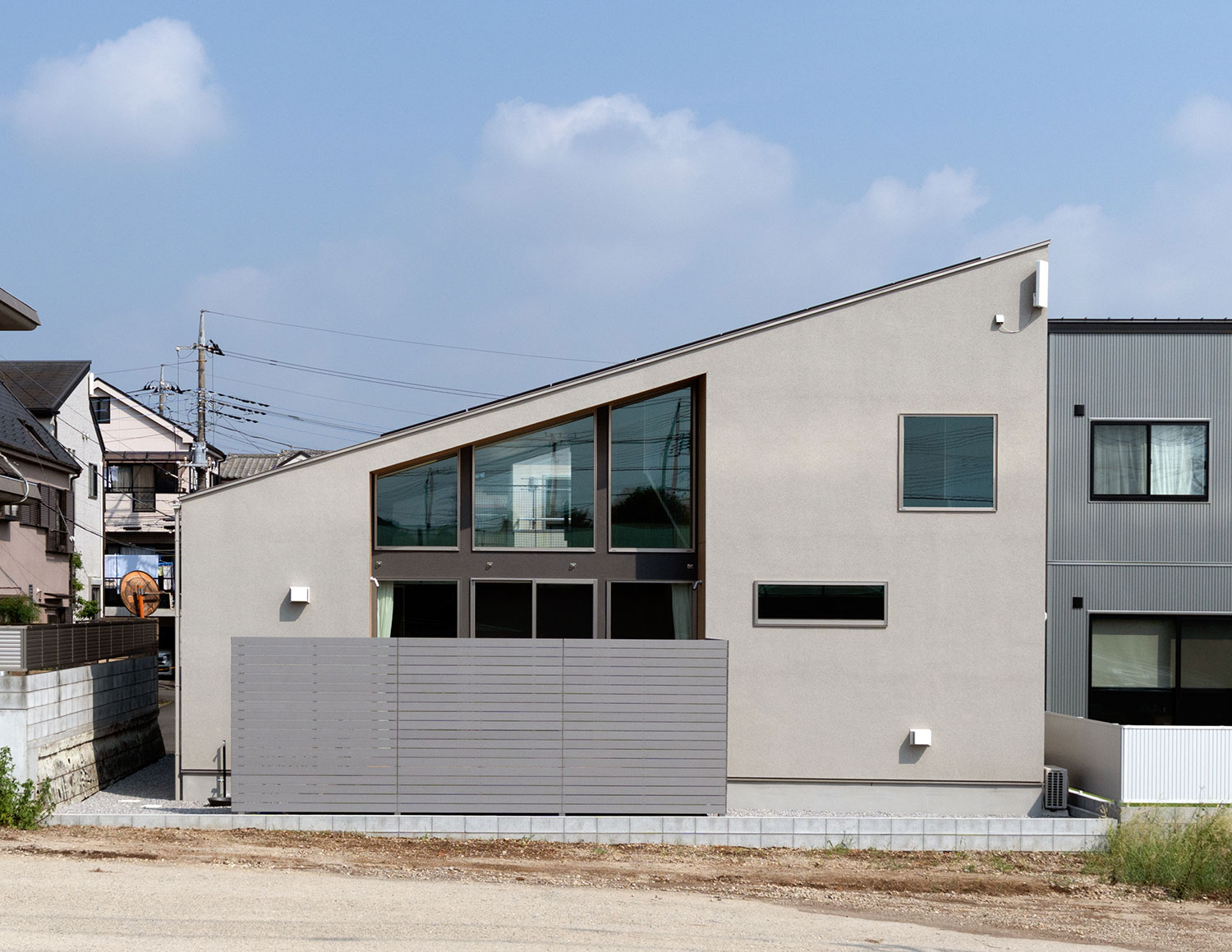 CASE786 蒼天に抜ける家