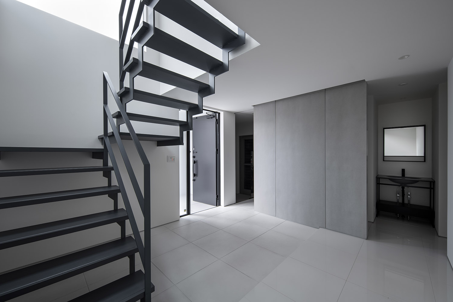 デザイン住宅建築実例_外観・注文住宅『CASE783 Refined』の建築実例・施⼯例の写真_玄関